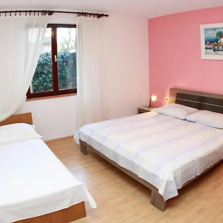 Dragan Apartment *